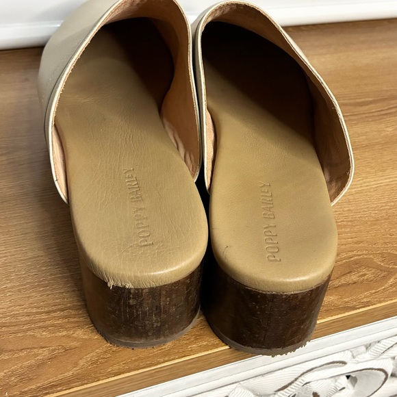 Poppy Barley Brooklyn Clog - Picture 7 of 11